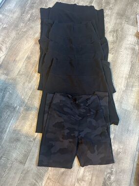 Black Activewear Leggings & Camo leggings set of 5